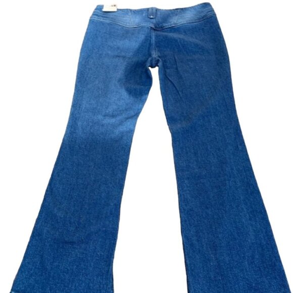 Free People NWT We The Free Emmy Split Hem Blue Boot Cut Jean SIZE 31 - Picture 13 of 15